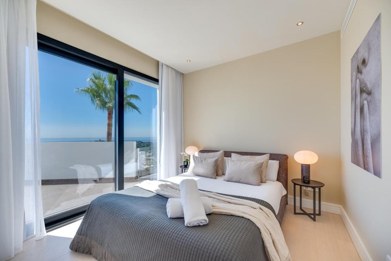 Vacation Marbella I Villa Paraiso The View, Infinity Heated Pool, Sea View, 24-7 Security, Golf Courses Естепона Екстер'єр фото